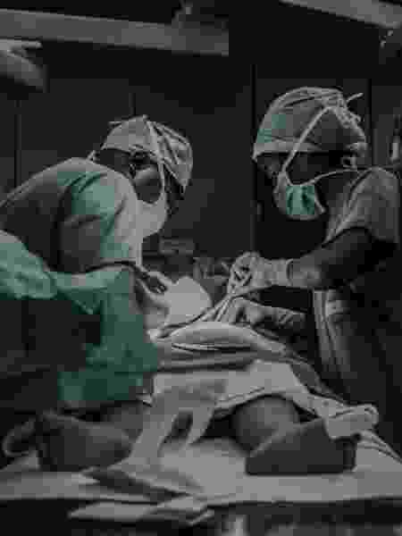 profissionais de saude hospital cirurgia médicos - Piron Guillaume/Unsplash - Piron Guillaume/Unsplash