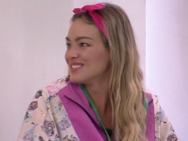 Bárbara vira assunto ao falar que é coach: 'Me motiva, por favor'