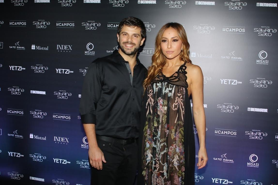 Duda Nagle acompanha a namorada Sabrina Sato em evento - Thiago Duran/AGNews