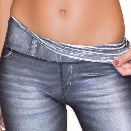 É jeans ou legging? Calça fake jeans é nova moda das academias - Reprodução/Instagram/@rolamoca