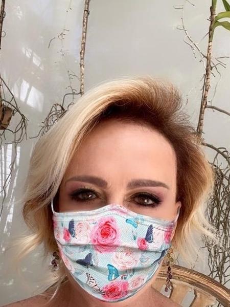 Ana Maria Braga usa máscara contra coronavírus - reprodução/Instagram