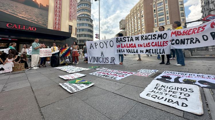 Manifestação de brasileiros em apoio a Vini Jr. na Espanha - Natália de Oliveira Ramos/ysoke - Natália de Oliveira Ramos/UOL