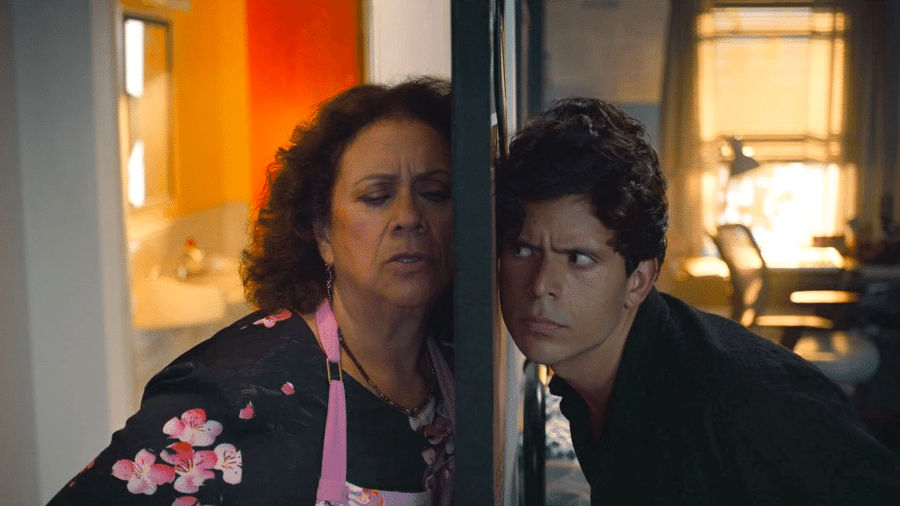 Rudy e sua mãe Maria: a típica família brasileira (americana)