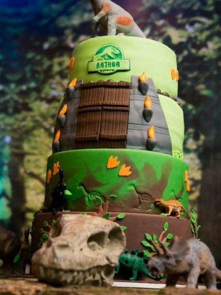 O bolo de aniversário de Arthur - Reprodução/Instagram - Reprodução/Instagram