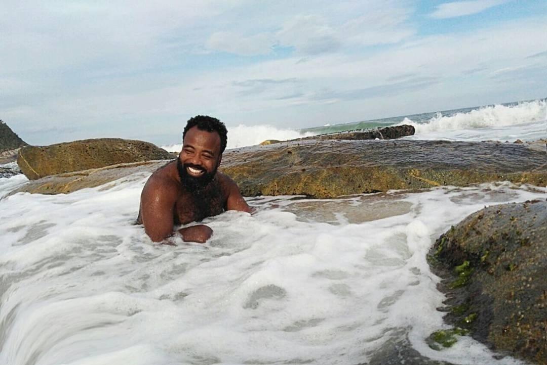 Rodrigo na praia - Reprodução/Instagram