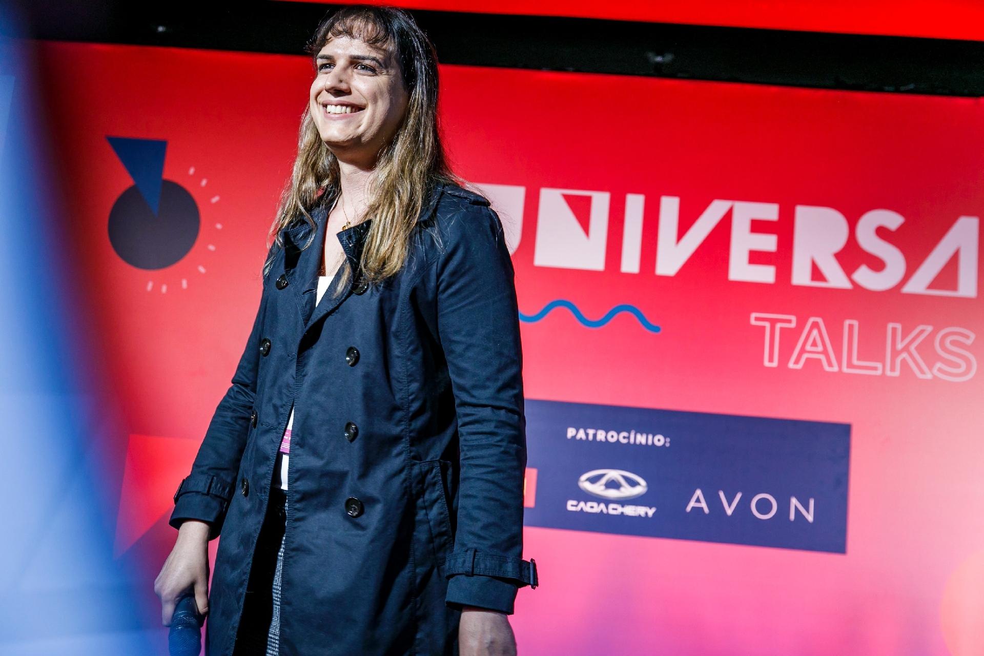 Danielle Torres, diretora da área de seguros da KPMG e primeira executiva trans do país - Mariana Pekin/UOL