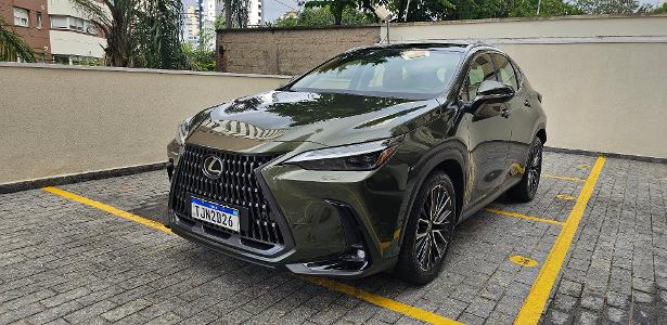 Por que Lexus tem o único híbrido plug-in médio premium não defasado