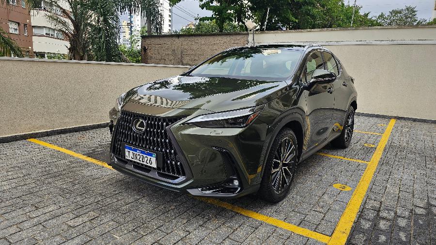 Lexus NX 450h+ 