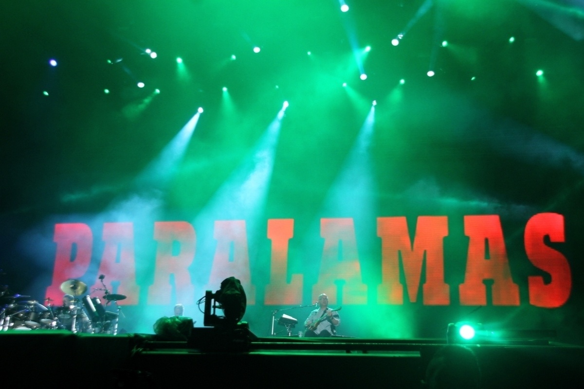 20.set.2015 - Com retrospectiva e clássicos, Os Paralamas do Sucesso abrem o palco Mundo no terceiro dia de shows do Rock in Rio 2015. - Foto Rio News