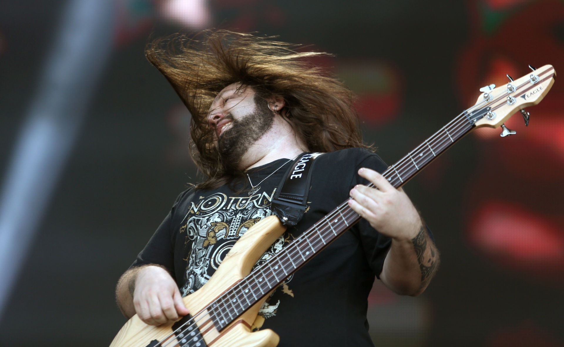 Baixista da banda Noturnall, Fernando Quesada, durante show no Palco Sunset no 2º dia do Rock in Rio 2015 - Fabio Motta/AE