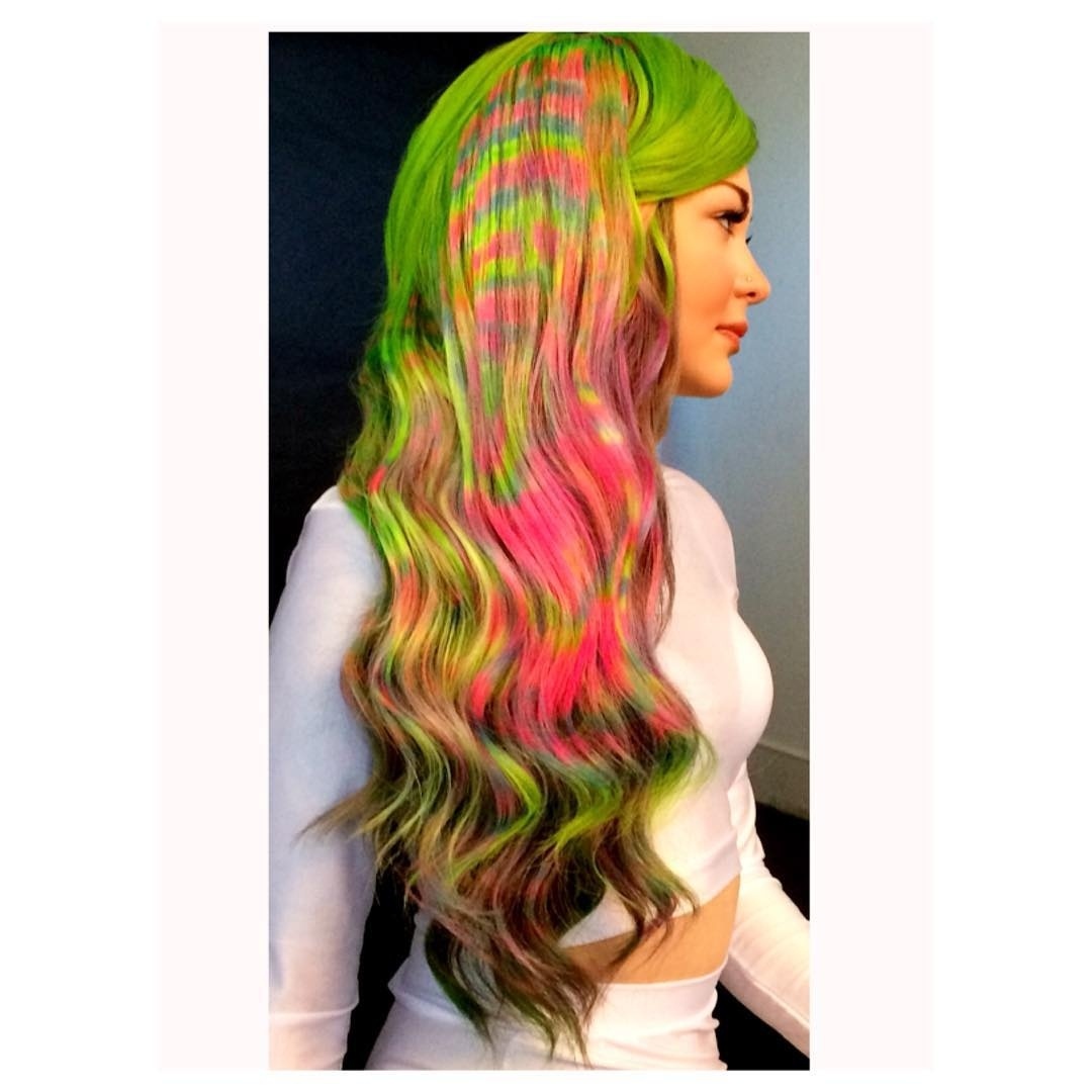 Tye Dye Hair - Reprodução/Instagram/@djvictory