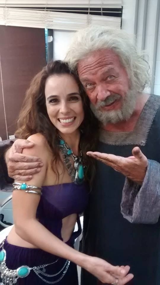 Miriam Freeland e Carlo Mossy no camarim de "A Terra Prometida" - Reprodução/Facebook/Carlo Mossy