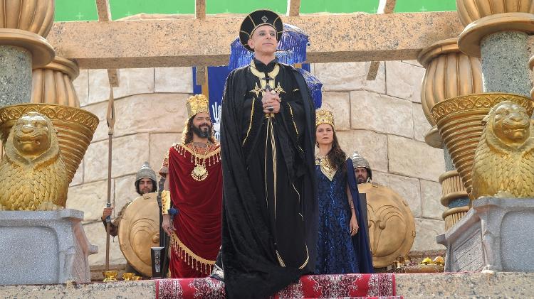 Cenas da Fornalha de Fogo Ardente em "O Rico e Lázaro" - Munir Chatack/TV Record - Munir Chatack/TV Record