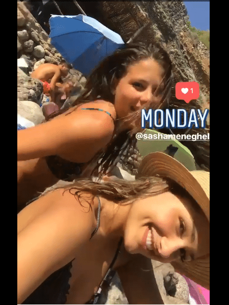Sasha faz charme com amiga - Reprodução/Instagram - Reprodução/Instagram