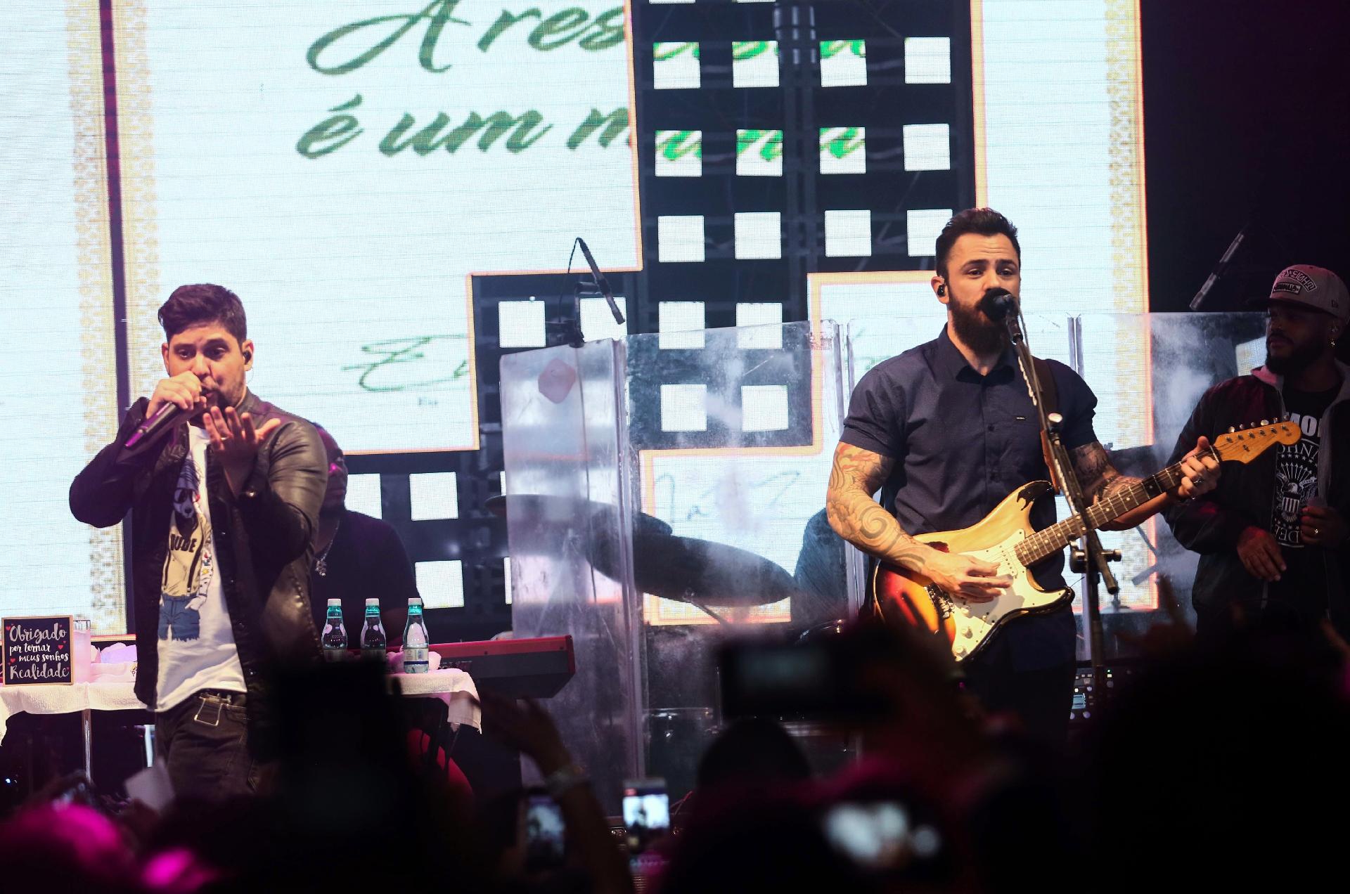 Jorge & Mateus celebram clube da bebida com show vip em SP - Iwi Onodera