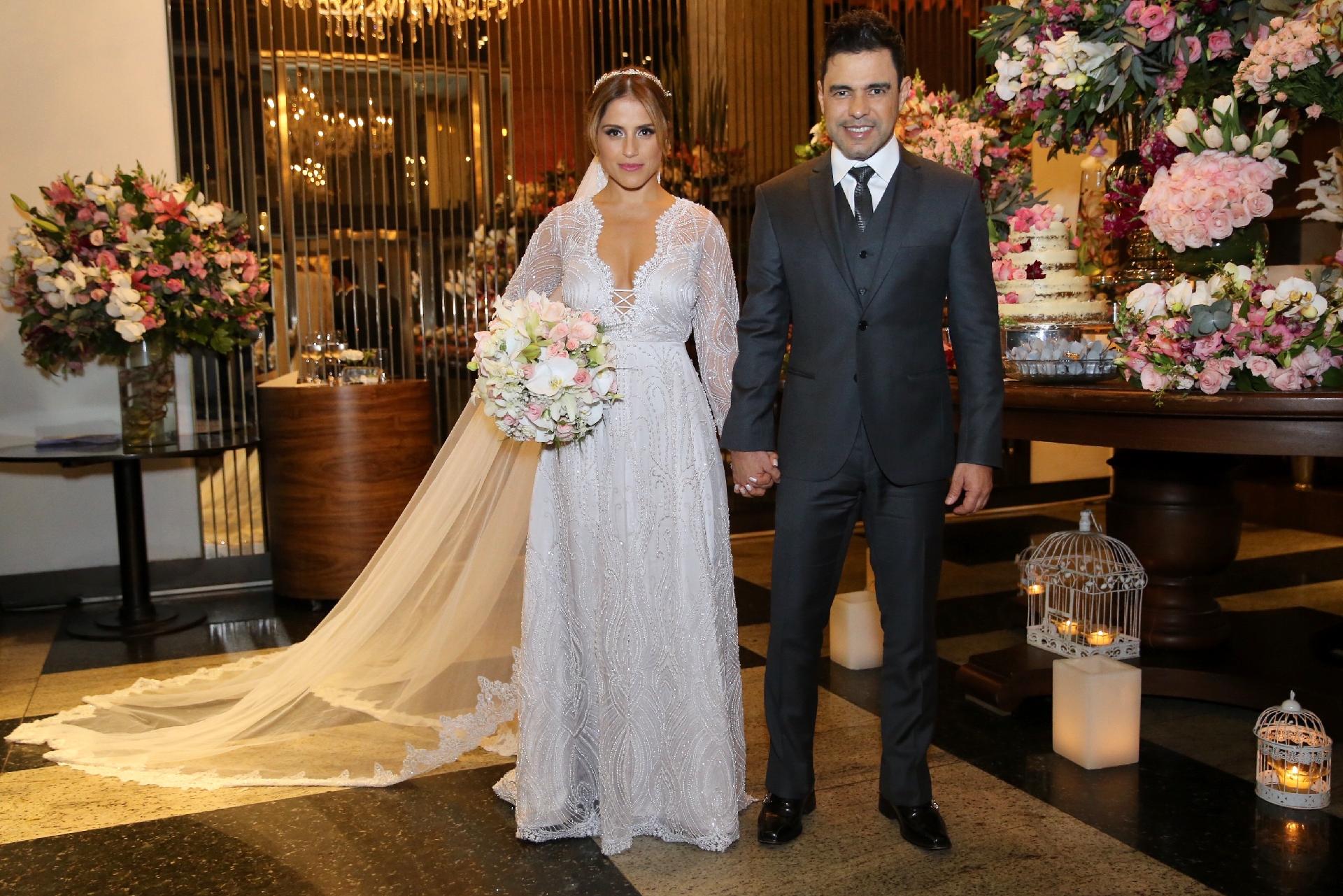 Zezé di Camargo acompanha a filha, Camilla Camargo, até o altar - Manuela Scarpa/Brazil News