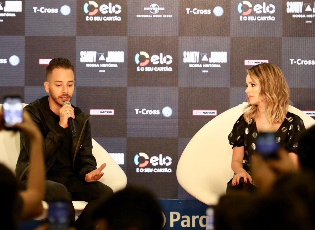 Sandy e Junior reuniram a imprensa hoje, no Allianz Parque, em São Paulo, para anunciar a turnê de reunião Nossa História - Mariana Pekin/UOL
