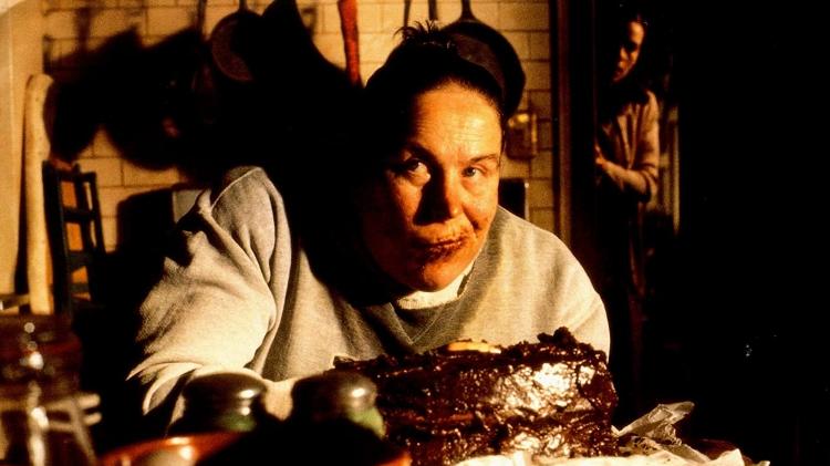 A diretora Trunchbull (Pam Ferris) em 'Matilda' (1996) - Divulgação/IMDb - Divulgação/IMDb