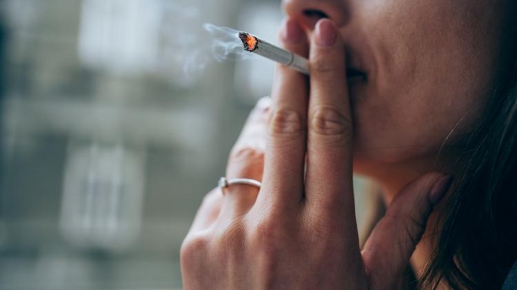 CIgarro, fumo, fumante - VioletaStoimenova/iStock - VioletaStoimenova/iStock