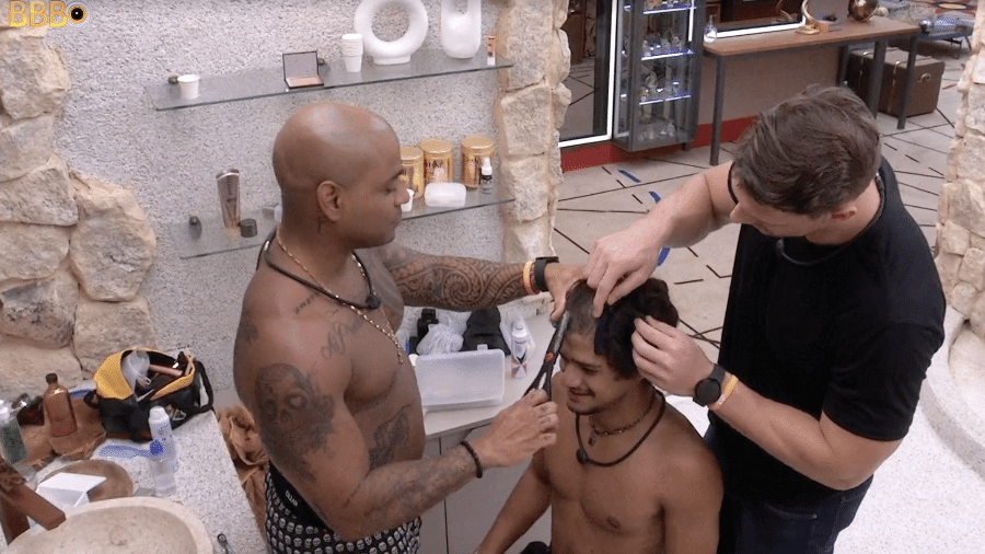 BBB 23: Gabriel Santana raspa parte do cabelo após Paredão - Reprodução/Globoplay