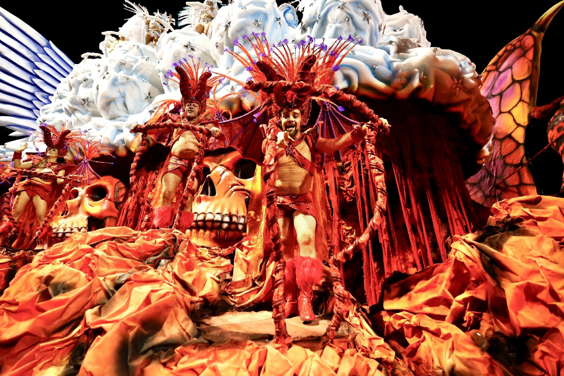 Vai-Vai, campeã do Grupo de Acesso, no Desfile das Campeãs do Carnaval de São Paulo - Mariana Pekin/UOL
