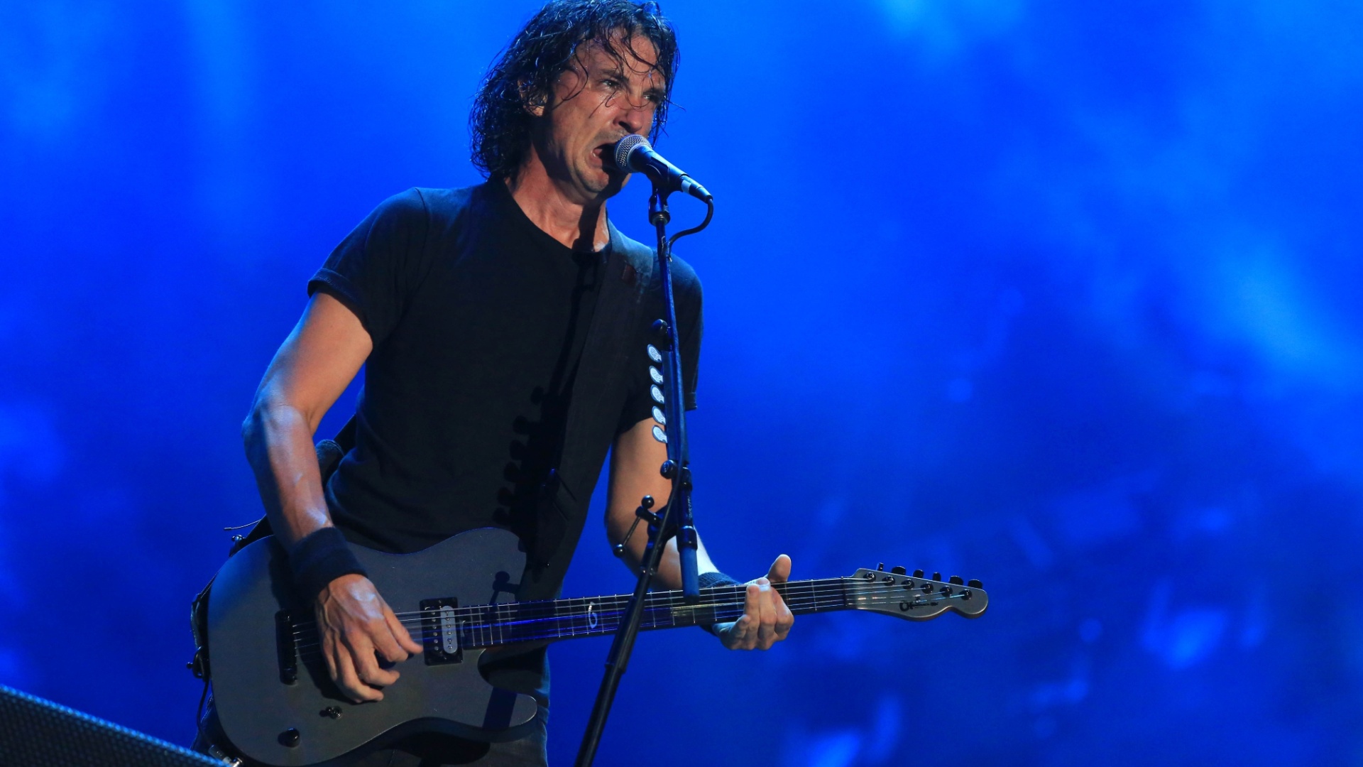 19.set.2015 - Joe Duplantier, vocalista da banda francesa Gojira, que abriu o Palco Mundo do Rock in Rio 2015 - Marco Antonio Teixeira/UOL