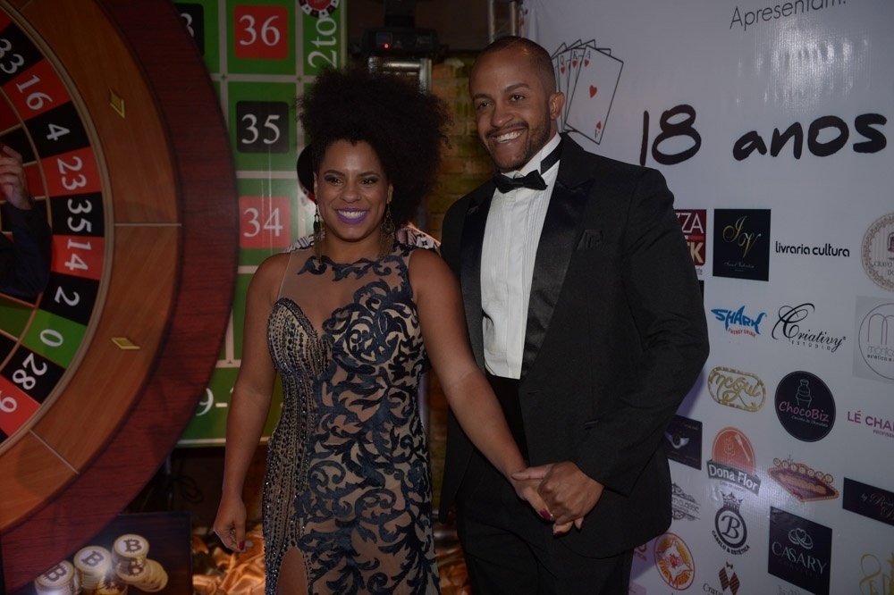 18.mai.2016 - A ex-BBB Janaína do Mar vai à festa de aniversário de MC Gui, na noite desta quarta-feira - Francisco Cepeda/AgNews