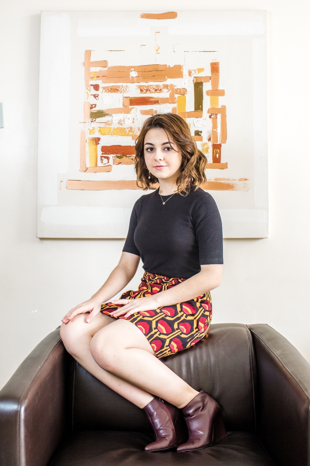 A atriz Klara Castanho fala ao UOL sobre sua estreia no cinema como Julia, no filme "É Fada!", e no teatro como Jane e Lady Jane em "O Aprendiz de Feiticeiro" - Ricardo Matsukawa/UOL