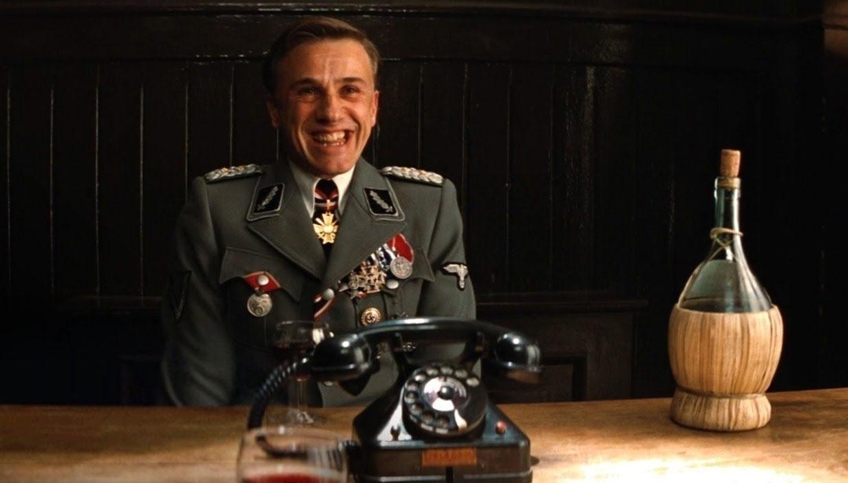 Christoph Waltz em cena de "Bastardos Inglórios" (2009) - Divulgação