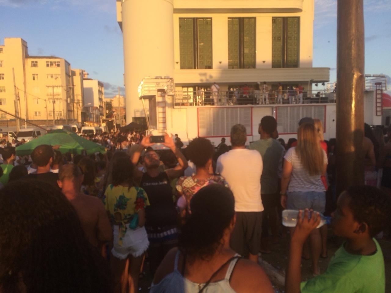 Gravação do último capítulo da novela "Segundo Sol" aconteceu nesta terça (6) no Farol da Barra, em Salvador - Alexandre/UOL