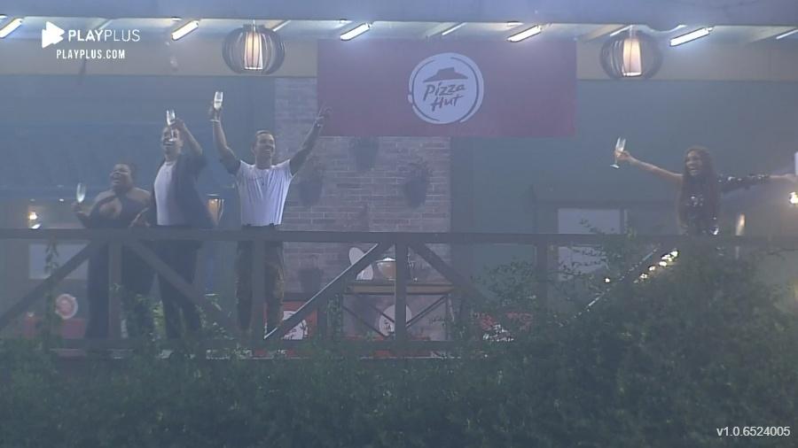 A Fazenda 2020: Peões e ex-peões curtem última festa - Reprodução/PlayPlus