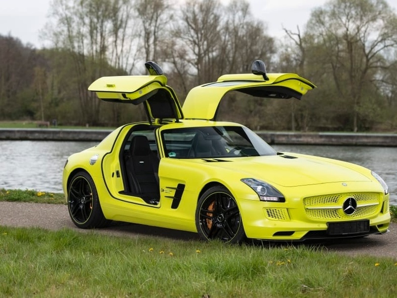 Mercedes SLS AMG elétrico está à venda por R$ 7 milhões