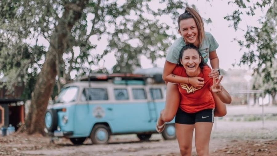 Juntas desde 2018, Ane e Joice trocaram a vida estável que tinham em Rio Negro, no interior do Paraná, pelas estradas do Brasil e da América do Sul  - Reprodução/Instagram