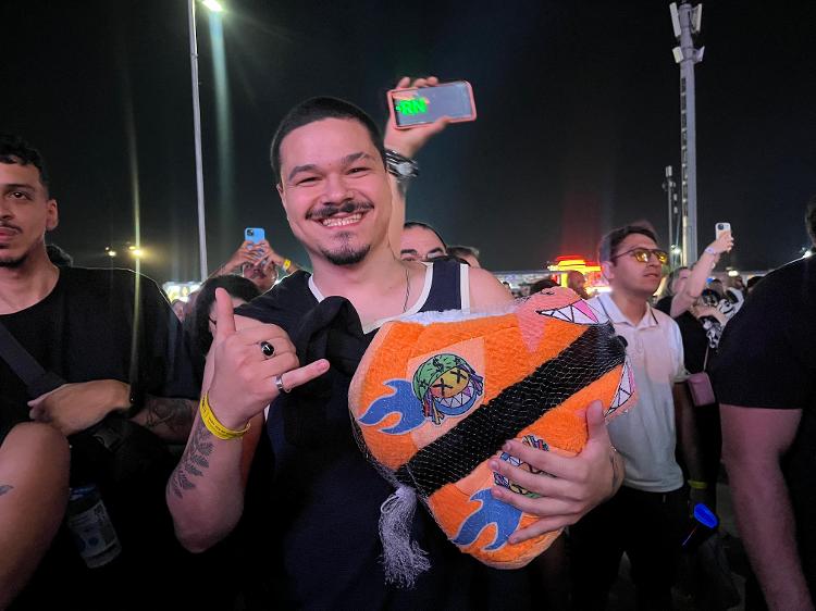 Rock in Rio: Rodrigo Pacheco conseguiu pegar pantufa arremessada em show de Whindersson Nunes