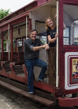 Os cenógrafos José Claudio Ferreira e Eliane Heringer, de "Êta Mundo Bom" - Reprodução/Inácio Moraes/Gshow - Reprodução/Inácio Moraes/Gshow