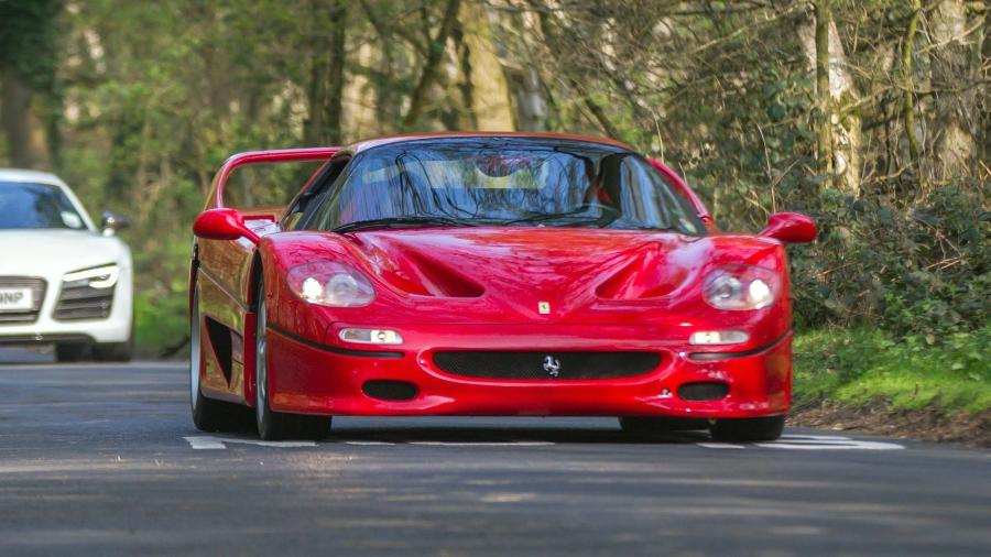 Ferrari F50 foi um dos carros mais emblemáticos da fabricante italiana nos anos 1990 - Reprodução