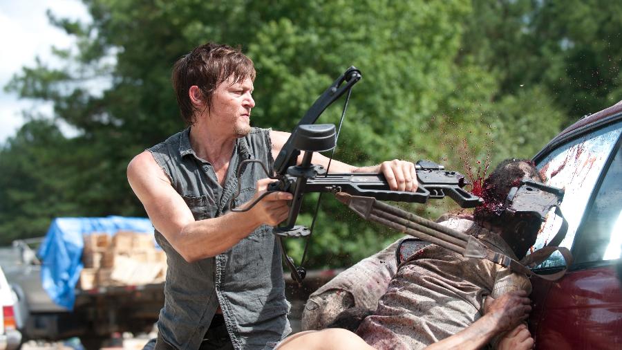 Daryl sabe como matar zumbis em "The Walking Dead" - Reprodução