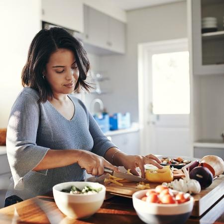 Molhos caseiros são mais saudáveis do que os comprados em mercado - iStock