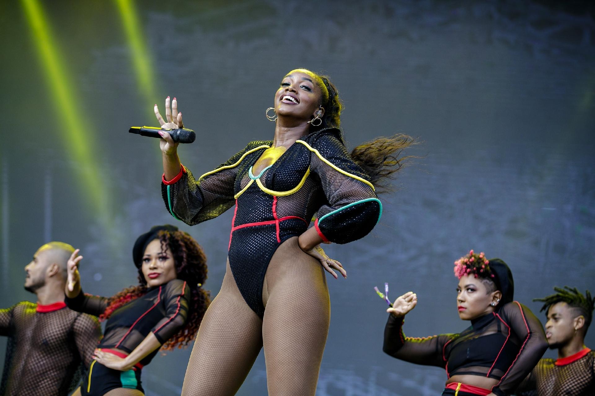 Iza se apresenta no terceiro dia de shows do Lollapalooza Brasil 2019 - Mariana Pekin/UOL