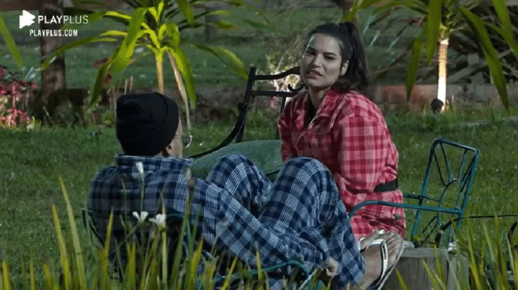 A Fazenda 2020: Raissa Barbosa contou que se segurou para não partir para a briga com Mirella - Reprodução/Playplus - Reprodução/Playplus