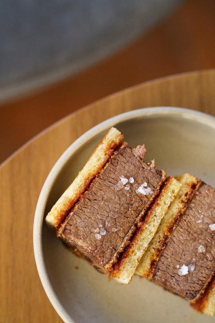 Katsu sando de milanesa do Mengano, em Buenos Aires