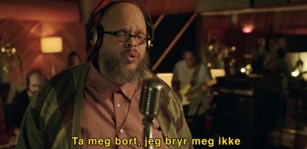 Em comercial divulgado no YouTube, Ed Motta canta em norueguês - reprodução
