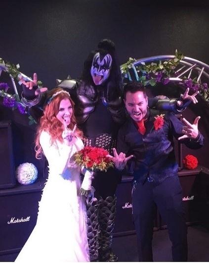 Ex-BBB Clara Aguilar se casa em Las Vegas em cerimônia no estilo rock and roll - Reprodução/Instagram