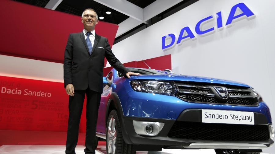 Dacia Sandero Stepway durante o Salão de Paris em 2012 - Christian Hartmann/Reuters
