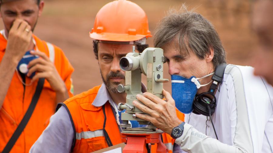 Walter Salles filma Quando a Terra Treme em Mariana, Minas Gerais - Lucas de Godoy