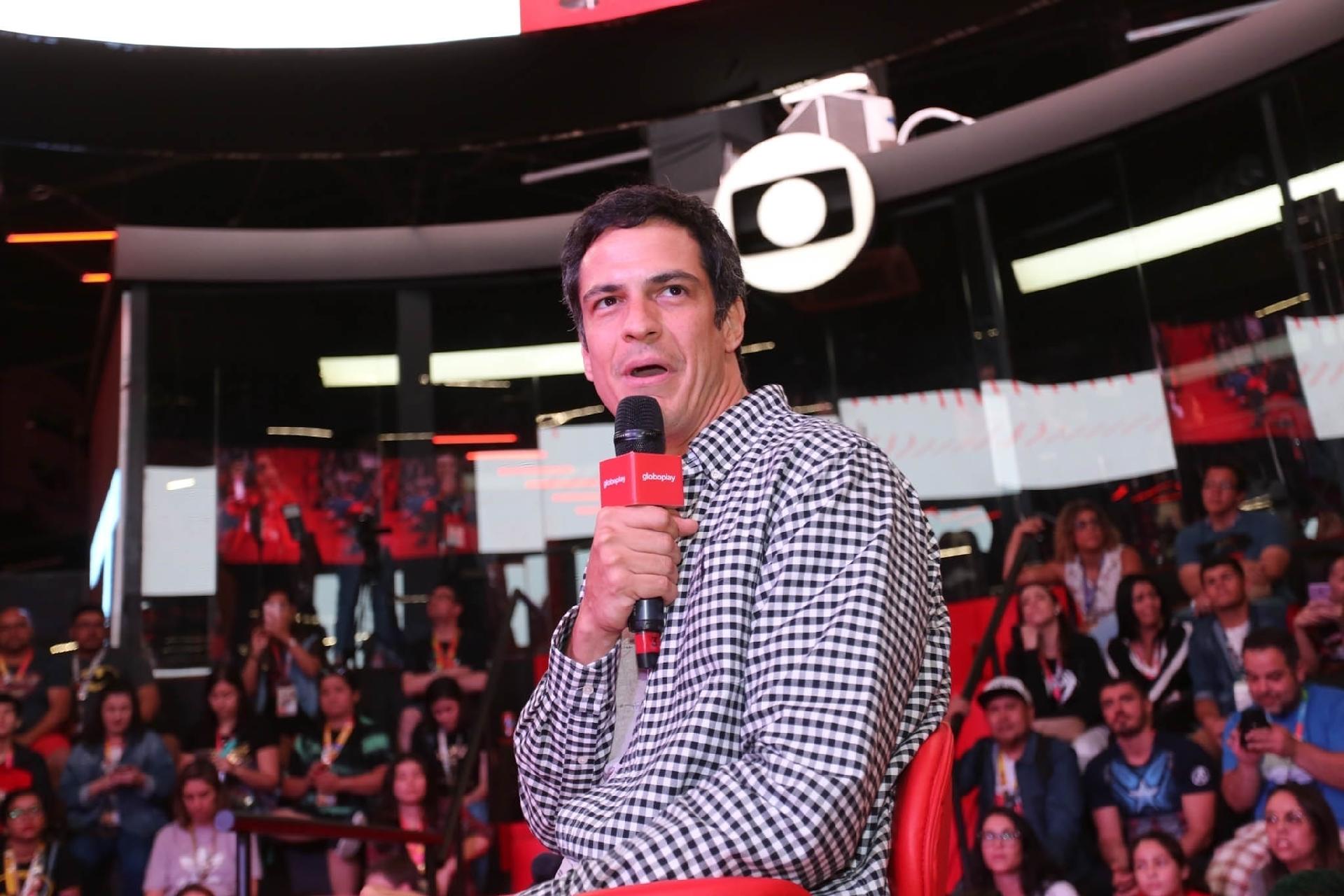 Mateus Solano participou de painel da Globoplay no segundo dia da CCXP 2019 - Amauri Nehn/Brazil News