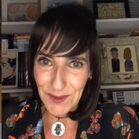 A atriz Ilana Kaplan, que interpreta a consultora de etiqueta Keila Mellman em seu Instagram - Reprodução/Instagram