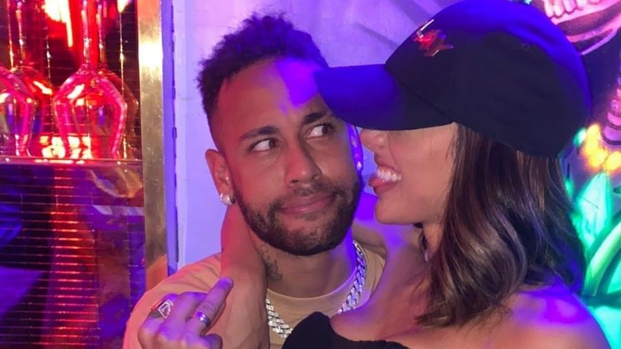 Neymar e Bruna Biancardi estariam usando aliança de compromisso? - Instagram