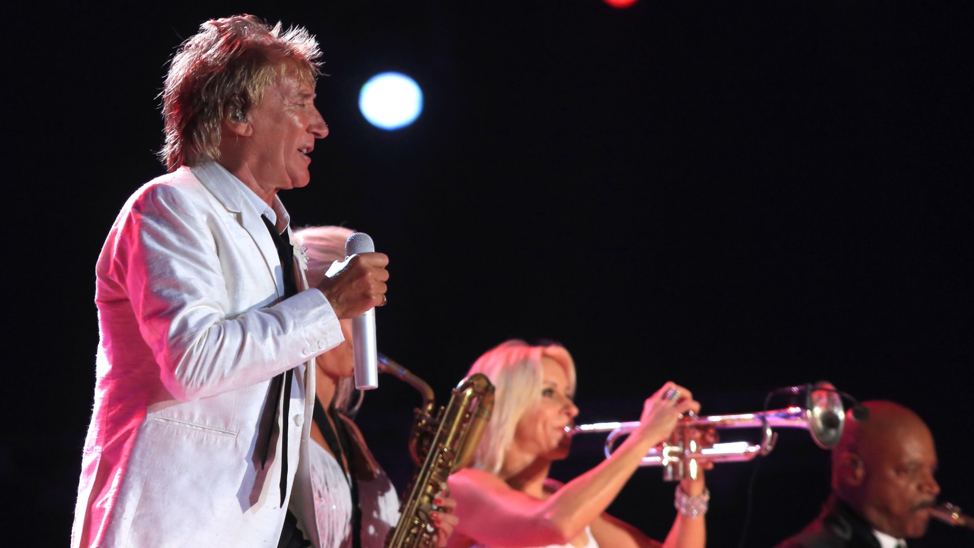 20.set.2015 - Rod Stewart se apresenta no Rock in Rio 2015, fechando as apresentações no palco Mundo do terceiro dia do festival - Marco Antonio Teixeira/UOL