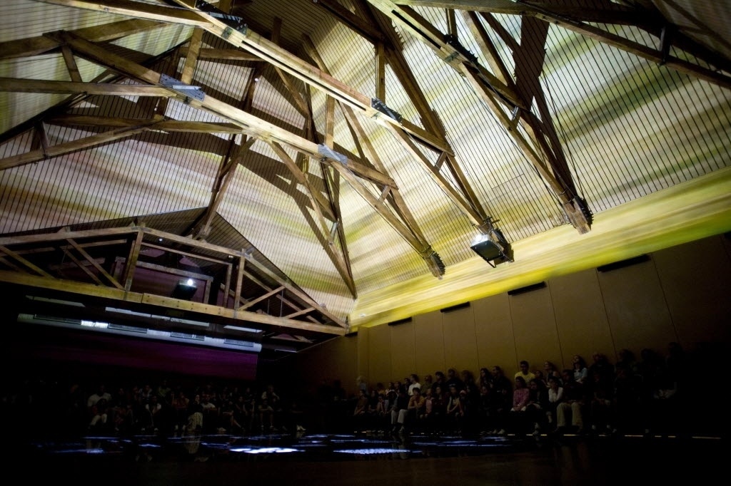22.jan.2009 - Instalações da Praça da Língua, no Museu da Língua Portuguesa; espaço foi consumido pelo fogo - Jefferson Coppola/Folha Imagem